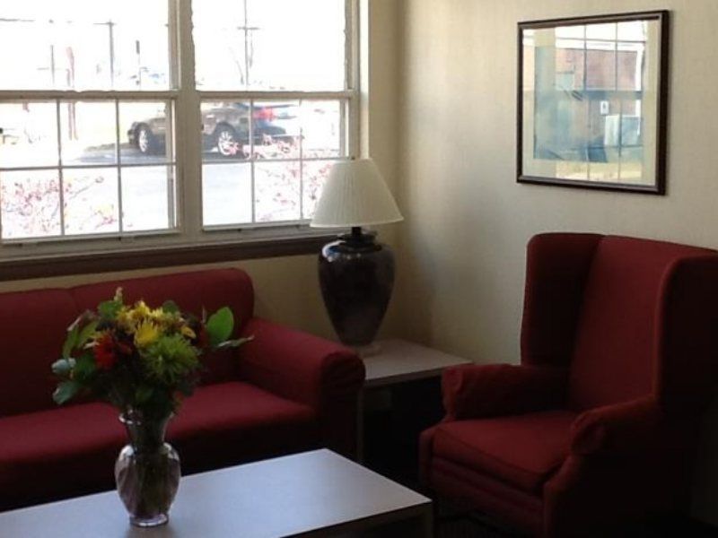 Microtel Inn By Wyndham Louisville East Экстерьер фото
